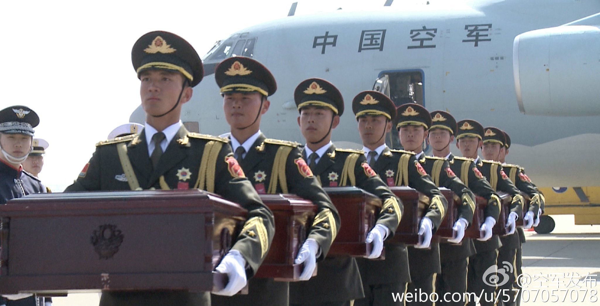 第九批在韩志愿军烈士遗骸归国：今天，接英雄回家