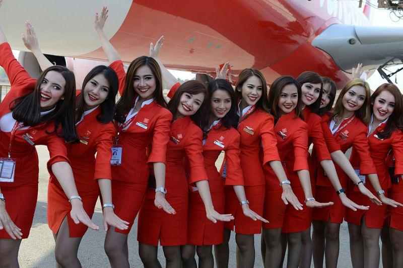 马来西亚空姐制服"太暴露 议员痛批:让人受不了 民航 航空圈