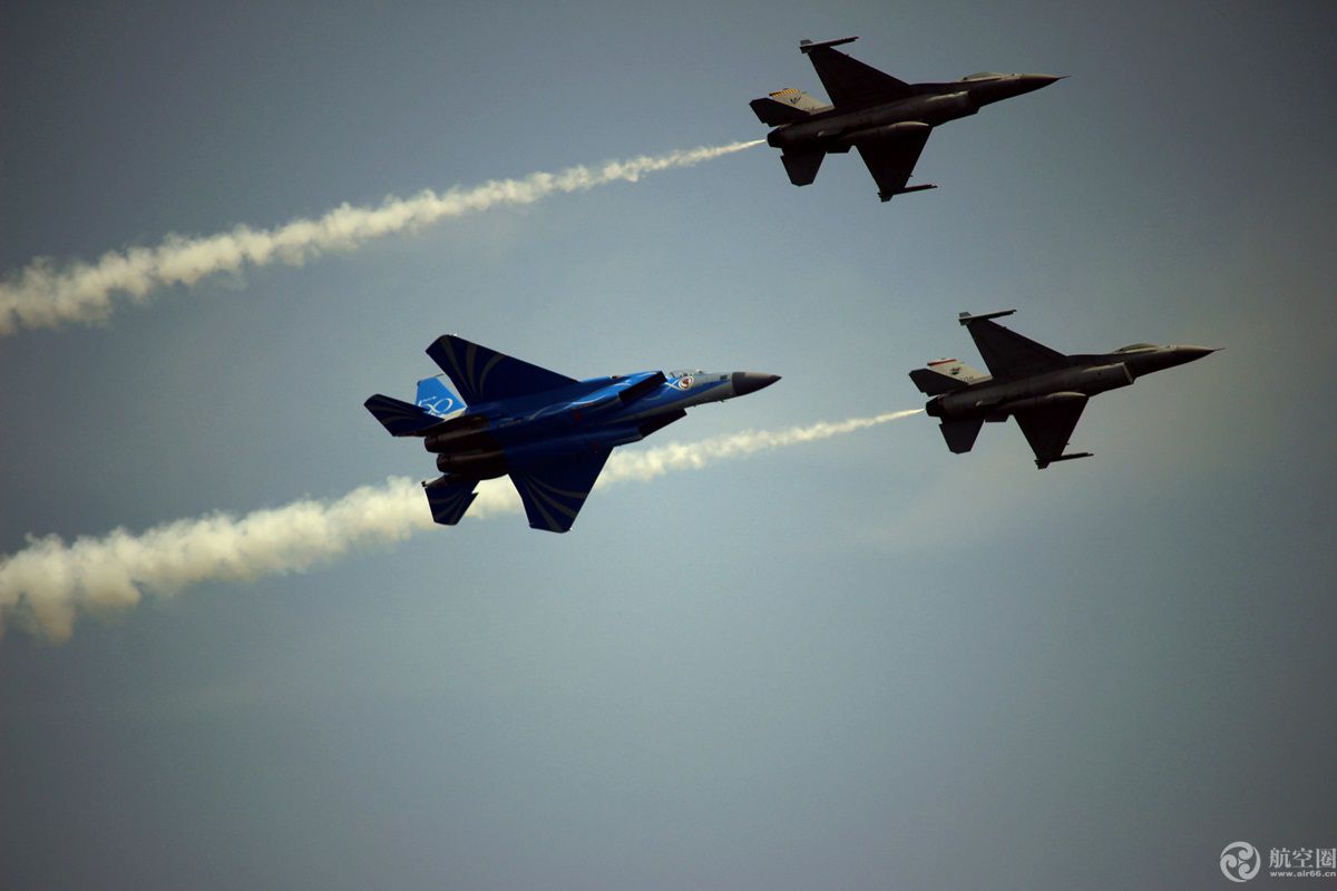 空军迎来成立70周年纪念日 看如何打造“世界一流空军”
