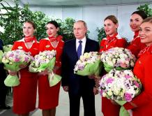 普京接见俄罗斯航空女性机组人员 释放出众多关键信息