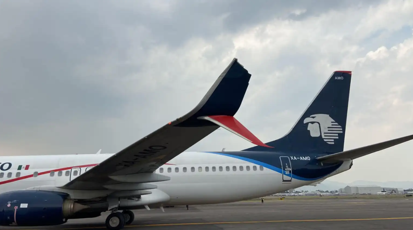 墨西哥航空波音737与达美航空波音757在墨西哥相撞