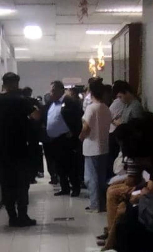 马来西亚首相突击检查吉隆坡国际机场 彻查官员扣留游客事件