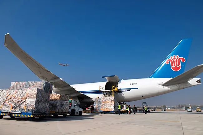山西省首条全货机定期国际货运航线开通