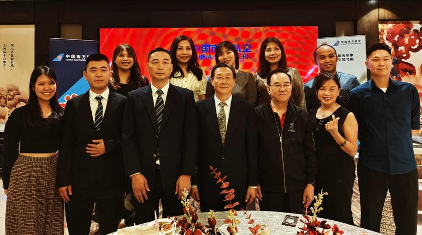 中国南方航空槟城开航32周年庆祝仪式在马来西亚槟城举行 中国南方航空槟城开航32周年庆祝仪式在马来西亚槟城举行