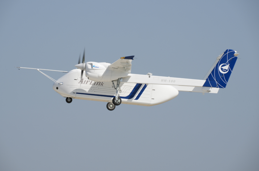 中国HH-100航空商用无人运输系统验证机成功首飞