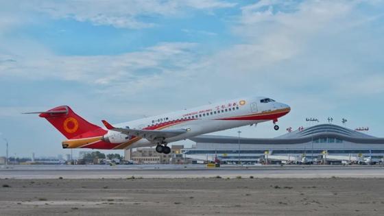 成都航空ARJ21新开喀什-乌鲁木齐航线 国产支线客机执飞航点覆盖新疆25个机场