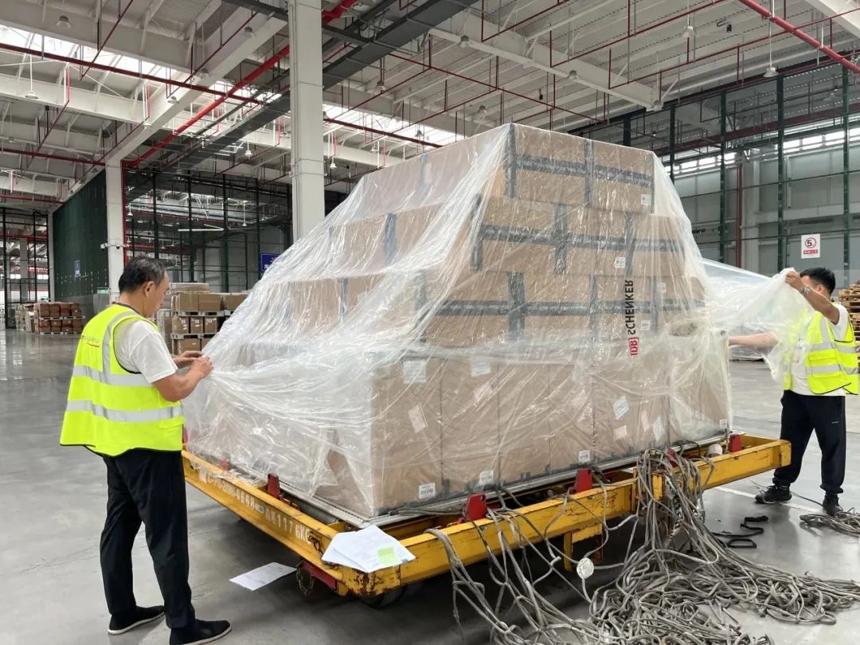 鄂州花湖机场“空空中转”首秀圆满成功