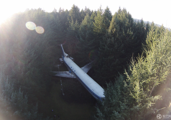 美国男子花22万美金将波音727飞机改造成豪宅 