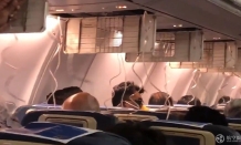 印度一航班飞行员操作失误导致机舱失压 30名乘客耳鼻流血