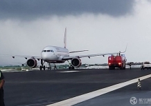 印度航空一飞机降到正施工跑道轮胎瘪掉 2名飞行员停飞