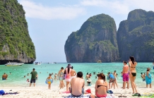 每天5000人踩踏 泰国旅游胜地PP岛玛雅湾将无限期关闭