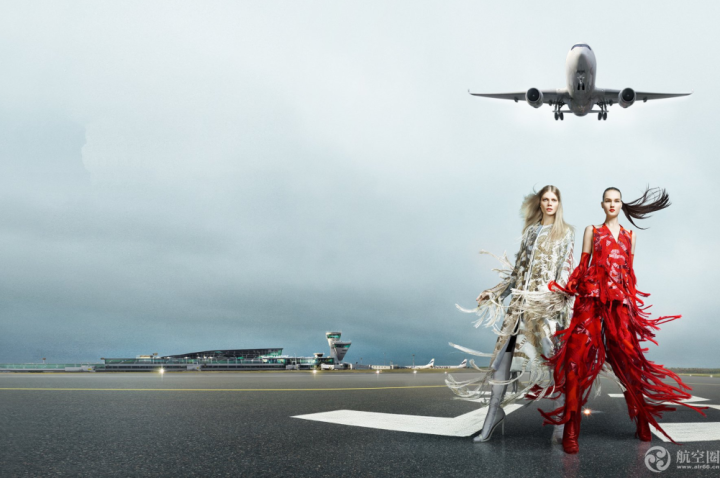 赫尔辛基机场跑道上举行时装秀