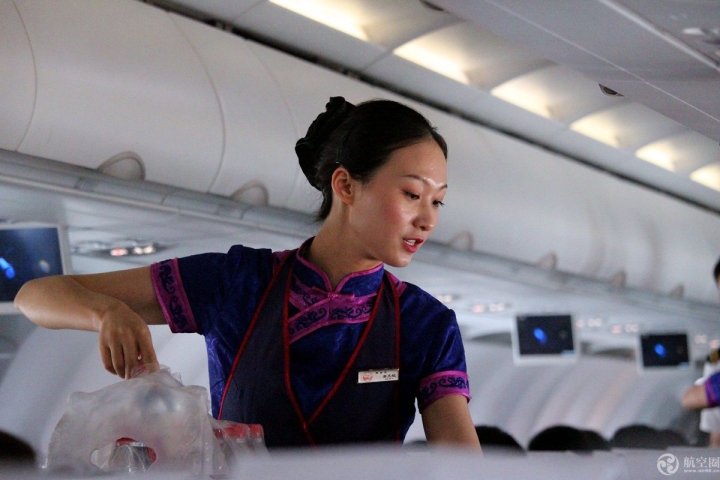 四川航空的空姐小姐姐，工作中的人最美丽。