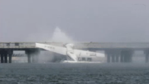 幸福通航一水陆两栖飞机上海首飞撞上大桥 已5死5伤