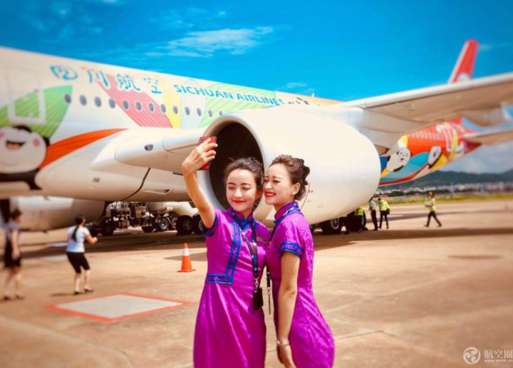 8月13日，四川航空首架A350飞抵珠海金湾机场，开展训练飞行业务。