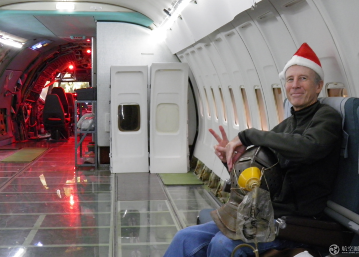 美国男子花22万美金将波音727飞机改造成豪宅 