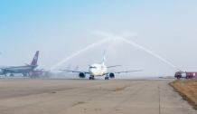 西北国际货运航空首架货机抵达西安咸阳机场 即将开航