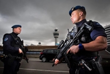 男子携带枪支前往欧洲第三大机场 意图不明 已经被捕