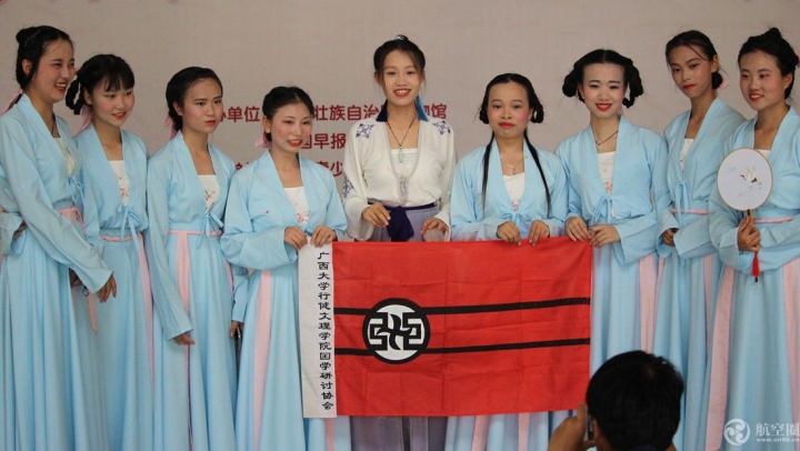 端午节广西博物馆上演汉服秀